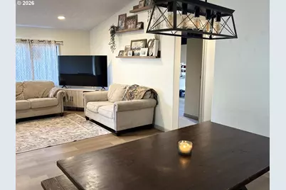 18780 Central Point Rd #7, Oregon City, OR 97045 - Photo 5