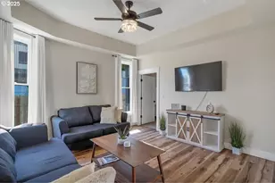 275 Monmouth St, Independence, OR 97351 - Photo 7