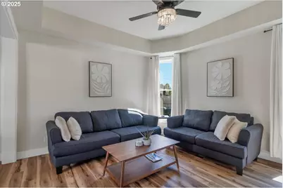 275 Monmouth St, Independence, OR 97351 - Photo 9