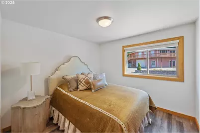 2460 Stephanie Ln, North Bend, OR 97459 - Photo 17