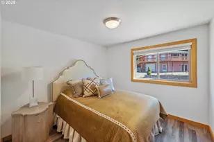 2460 Stephanie Ln, North Bend, OR 97459 - Photo 17