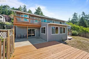 2460 Stephanie Ln, North Bend, OR 97459 - Photo 31