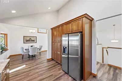 2460 Stephanie Ln, North Bend, OR 97459 - Photo 9