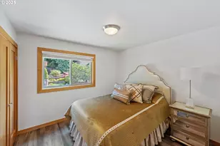 2460 Stephanie Ln, North Bend, OR 97459 - Photo 17