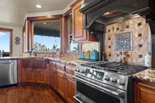 7118 Grandview Ave, Scotts Mills, OR 97375 - Photo 19