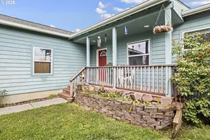 144 Bunting Ct, Roseburg, OR 97471 - Photo 7