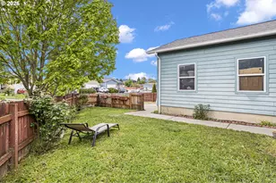 144 Bunting Ct, Roseburg, OR 97471 - Photo 5