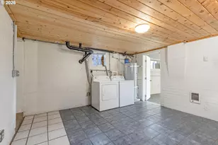 342 SE 7th St, Madras, OR 97741 - Photo 13