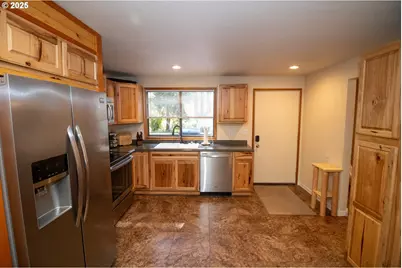 83694 Erhart Rd, Florence, OR 97439 - Photo 3