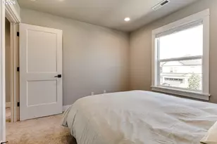 1532 Sand Trap Ln, Eugene, OR 97408 - Photo 33
