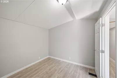 7227 SE Flavel St, Portland, OR 97206 - Photo 19
