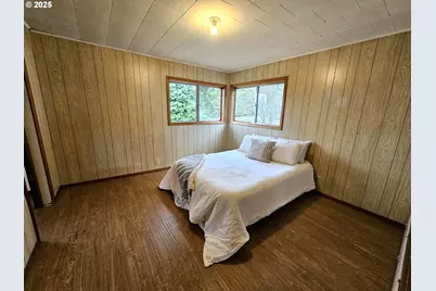 32373 Jp West Rd, Scappoose, OR 97056 - Photo 23