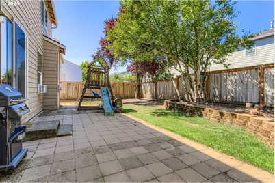555 NW Hertel St, Hillsboro, OR 97124 - Photo 27