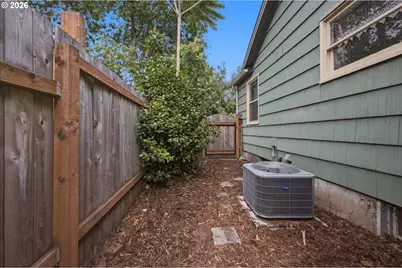 1900 F St, Vancouver, WA 98663 - Photo 29