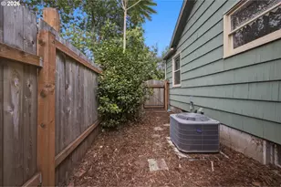 1900 F St, Vancouver, WA 98663 - Photo 29