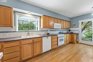 6214 NE Alameda St, Portland, OR 97213 - Photo 13