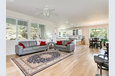 1010 NE 265th Ct, Camas, WA 98607 - Photo 9