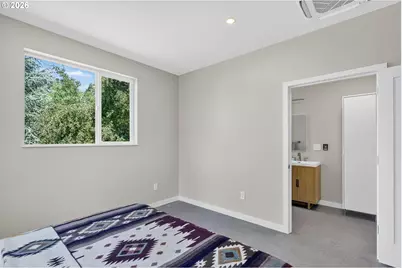 8213 N Swenson St, Portland, OR 97203 - Photo 21