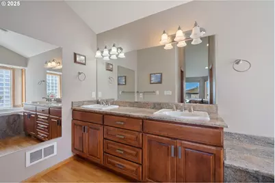 900 Bearberry Ln, Oceanside, OR 97134 - Photo 19