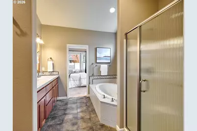 829 Pioneer Dr, Silverton, OR 97381 - Photo 19