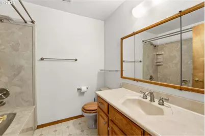 11990 Artlin Rd, Grants Pass, OR 97526 - Photo 7