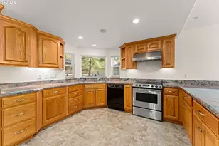 11990 Artlin Rd, Grants Pass, OR 97526 - Photo 3