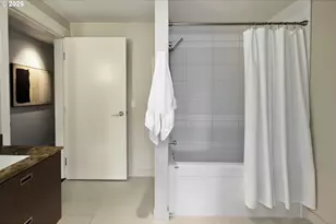 1310 NW Naito Pkwy, Portland, OR 97209 - Photo 23