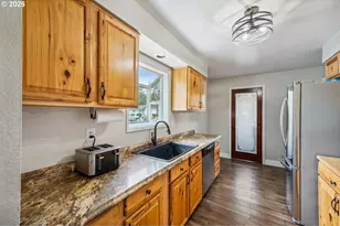 3381 Nebraska St, Longview, WA 98632 - Photo 11