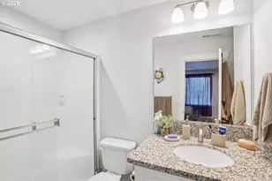 10703 NE 70th St, Vancouver, WA 98662 - Photo 17