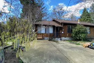 1103 4th Ave, Gold Hill, OR 97525 - Photo 3