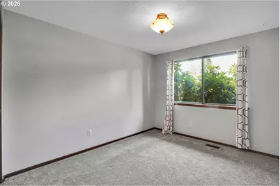 12136 SE Sequoia Ave, Milwaukie, OR 97222 - Photo 33