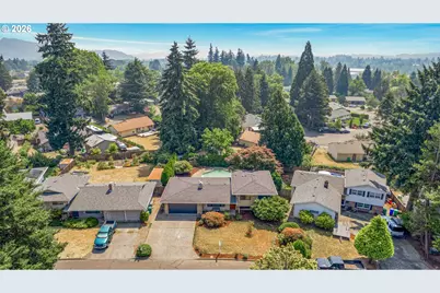 12136 SE Sequoia Ave, Milwaukie, OR 97222 - Photo 5