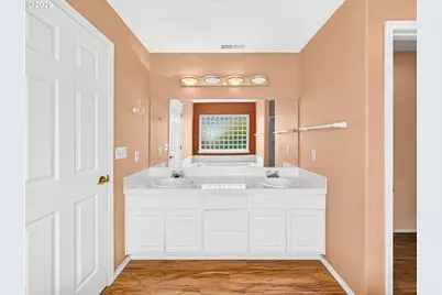 8577 SW Bellflower St, Portland, OR 97224 - Photo 19