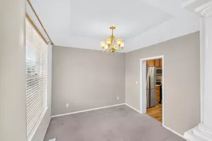 8577 SW Bellflower St, Portland, OR 97224 - Photo 5
