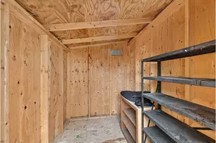 8577 SW Bellflower St, Portland, OR 97224 - Photo 23