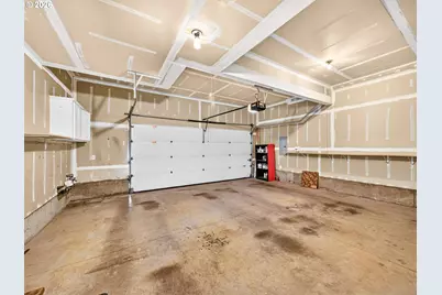 8577 SW Bellflower St, Portland, OR 97224 - Photo 11