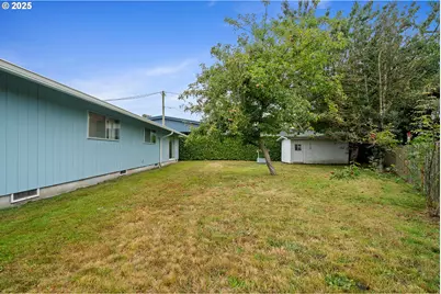4004 Elmwood St, Tillamook, OR 97141 - Photo 3