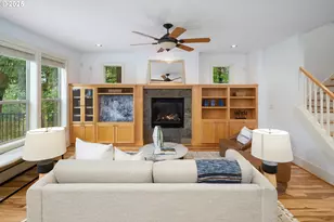 3017 SW Fairview Blvd, Portland, OR 97205 - Photo 7