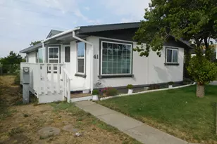 910 Cowl St, Milton-Freewater, OR 97862 - Photo 3