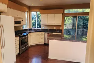 11513 SW Bambi Ln, Portland, OR 97223 - Photo 9
