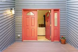 10203 SW 59th Pl, Portland, OR 97219 - Photo 5