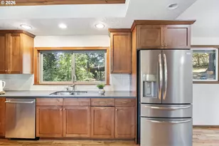 10203 SW 59th Pl, Portland, OR 97219 - Photo 29