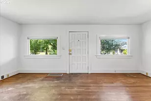 4634 NE 31st Ave, Portland, OR 97211 - Photo 9