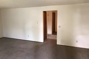 1126 SE Rummel St, McMinnville, OR 97128 - Photo 3