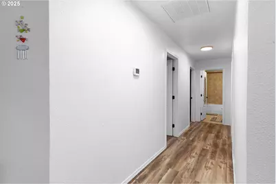 860 NE Ventura St, Roseburg, OR 97470 - Photo 23