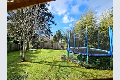 1006 Ruth Ln, Brookings, OR 97415 - Photo 39