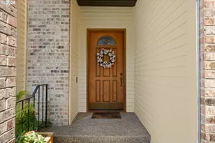 1700 Village Park Ln, Lake Oswego, OR 97034 - Photo 3