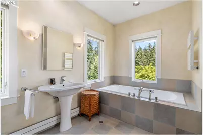 172 Upper Lakeview Rd, White Salmon, WA 98672 - Photo 31
