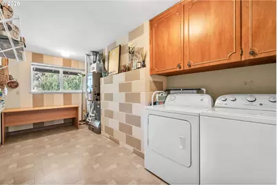 1922 Springhill Dr, Albany, OR 97321 - Photo 23