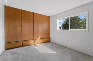 413 N Hayden Bay Dr, Portland, OR 97217 - Photo 17